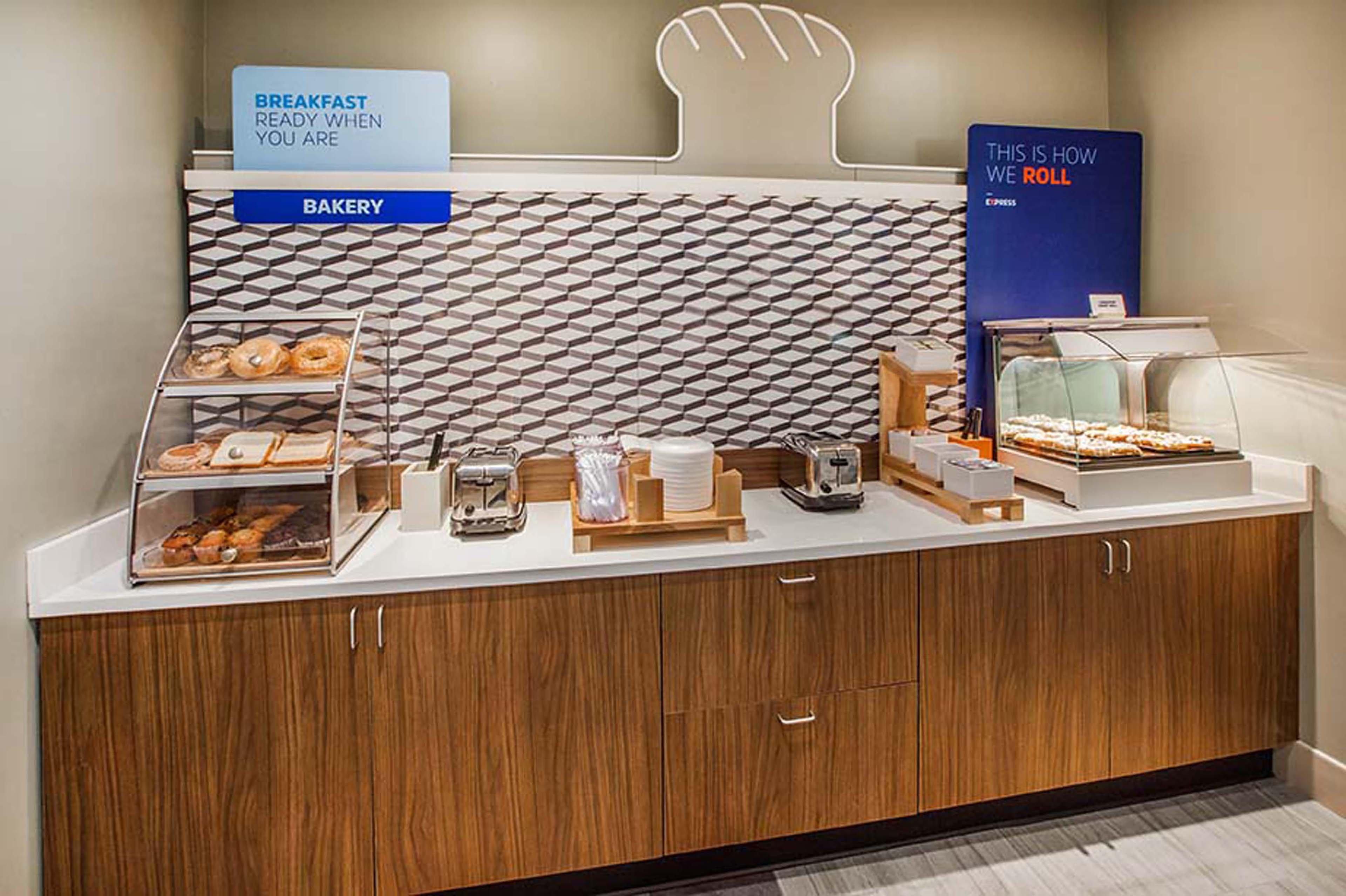 Holiday Inn Express Hotel & Suites Sherwood Park-Edmonton Area By Ihg מראה חיצוני תמונה