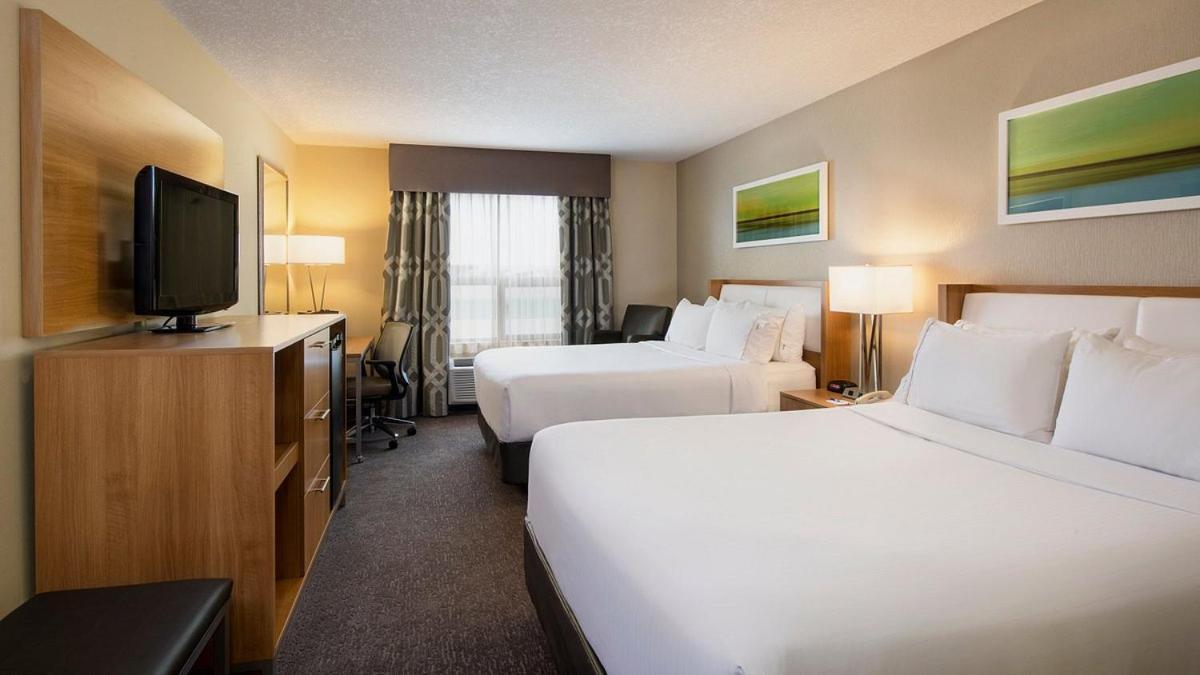 Holiday Inn Express Hotel & Suites Sherwood Park-Edmonton Area By Ihg מראה חיצוני תמונה