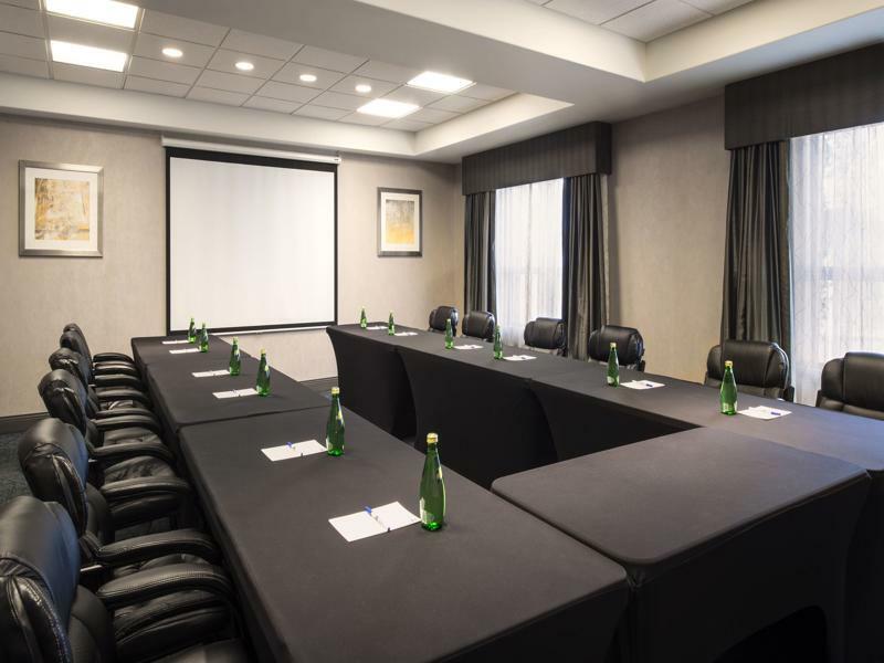 Holiday Inn Express Hotel & Suites Sherwood Park-Edmonton Area By Ihg מראה חיצוני תמונה