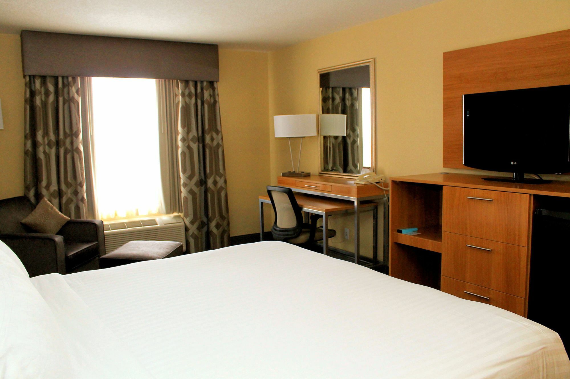 Holiday Inn Express Hotel & Suites Sherwood Park-Edmonton Area By Ihg מראה חיצוני תמונה